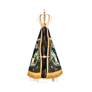 68493---Imagem-fac-simile-com-Manto-Mae-da-Esperanca-e-replica-da-coroa-oficial---01